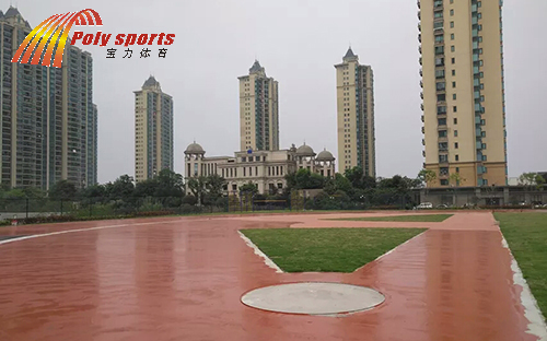 運(yùn)動(dòng)場(chǎng)塑膠跑道建設(shè)