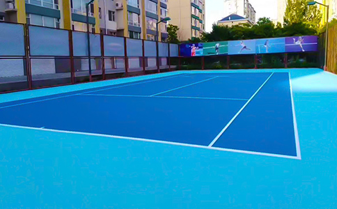 室外網(wǎng)球場(chǎng)