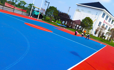 籃球場改造