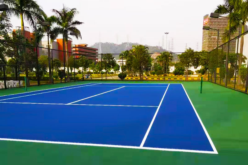 塑膠網(wǎng)球場