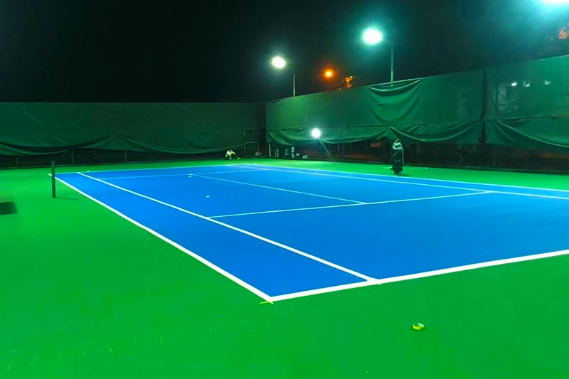 燈光網(wǎng)球場